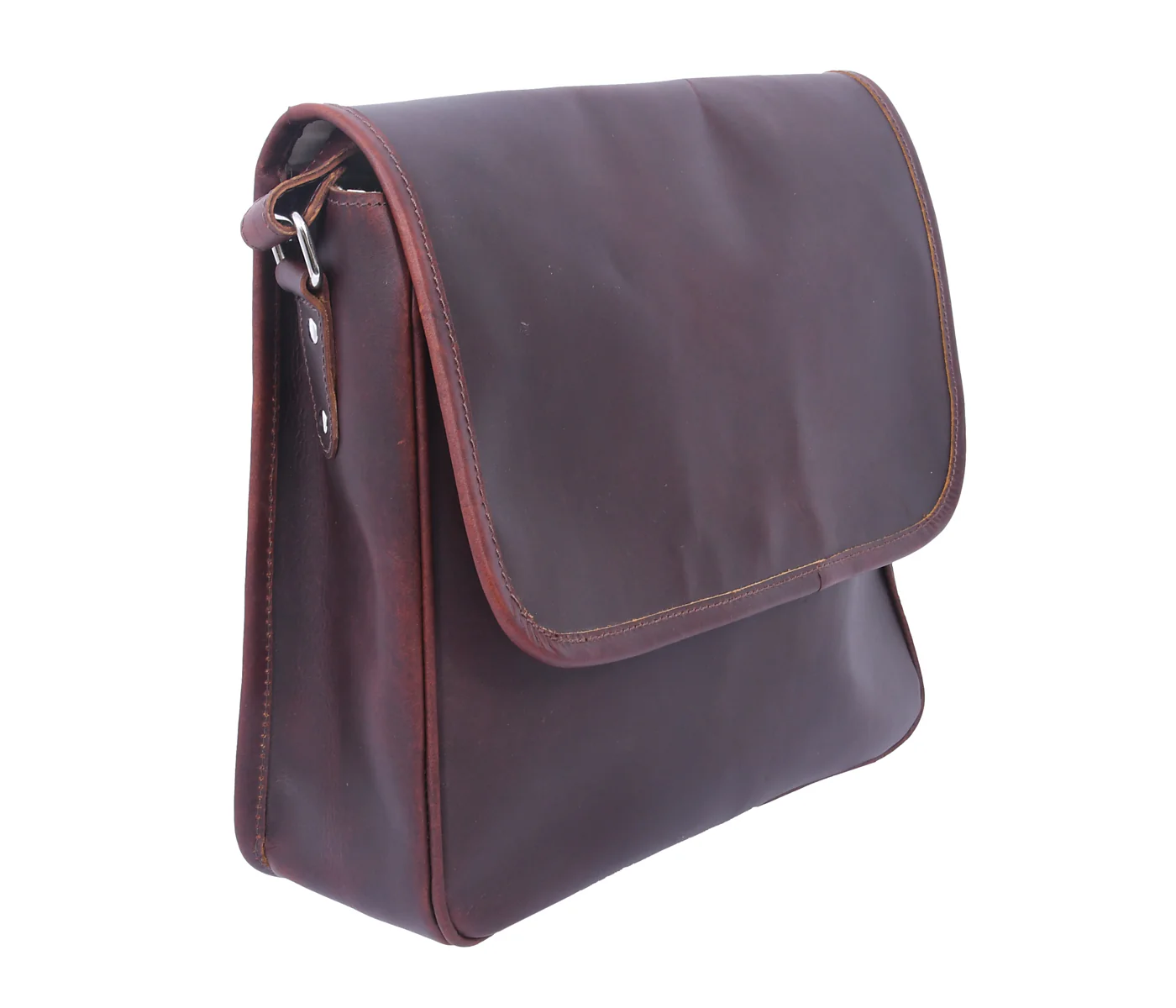 Classic Full-Grain Leather Crossbody Bag with Flap Closure for Everyday Carry - Image 5