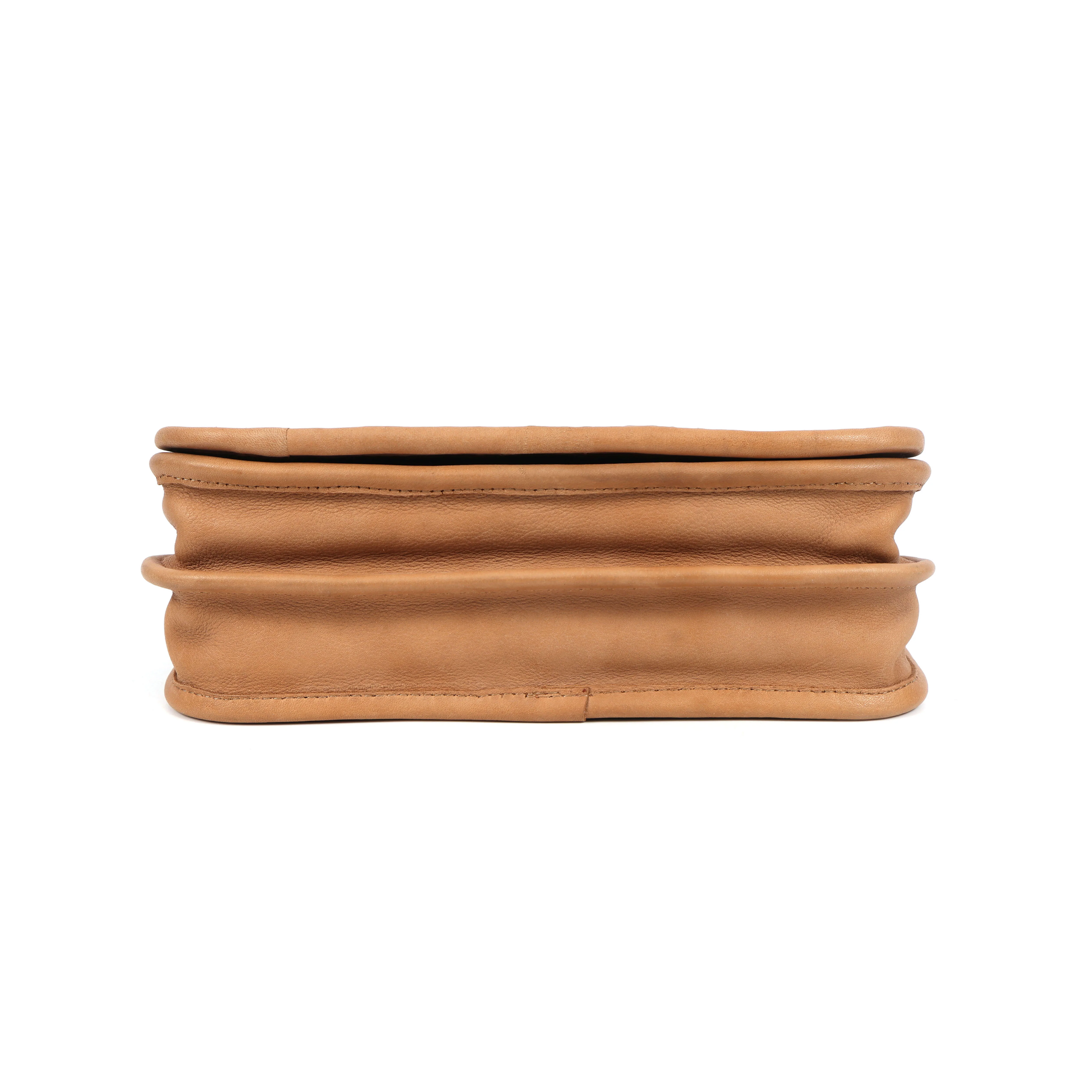 Premium Handwoven Leather Crossbody Bag with Zip Closure & Adjustable Strap - Image 6