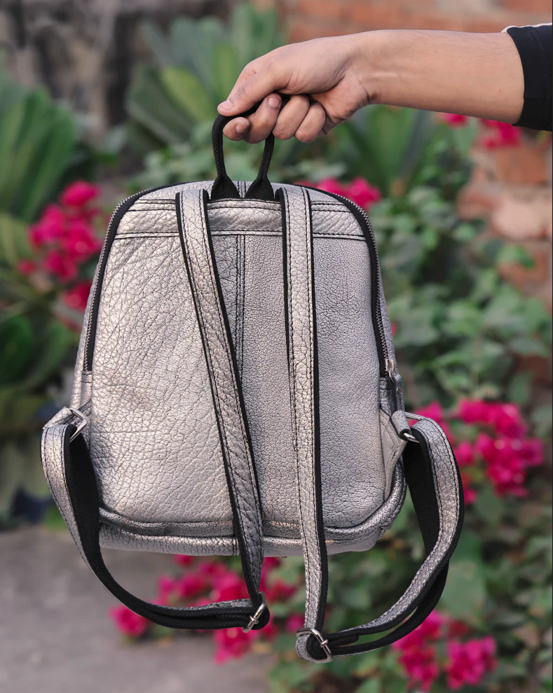 Vintage Leather Mini Backpack with Multiple Pockets & Adjustable Straps - Image 10