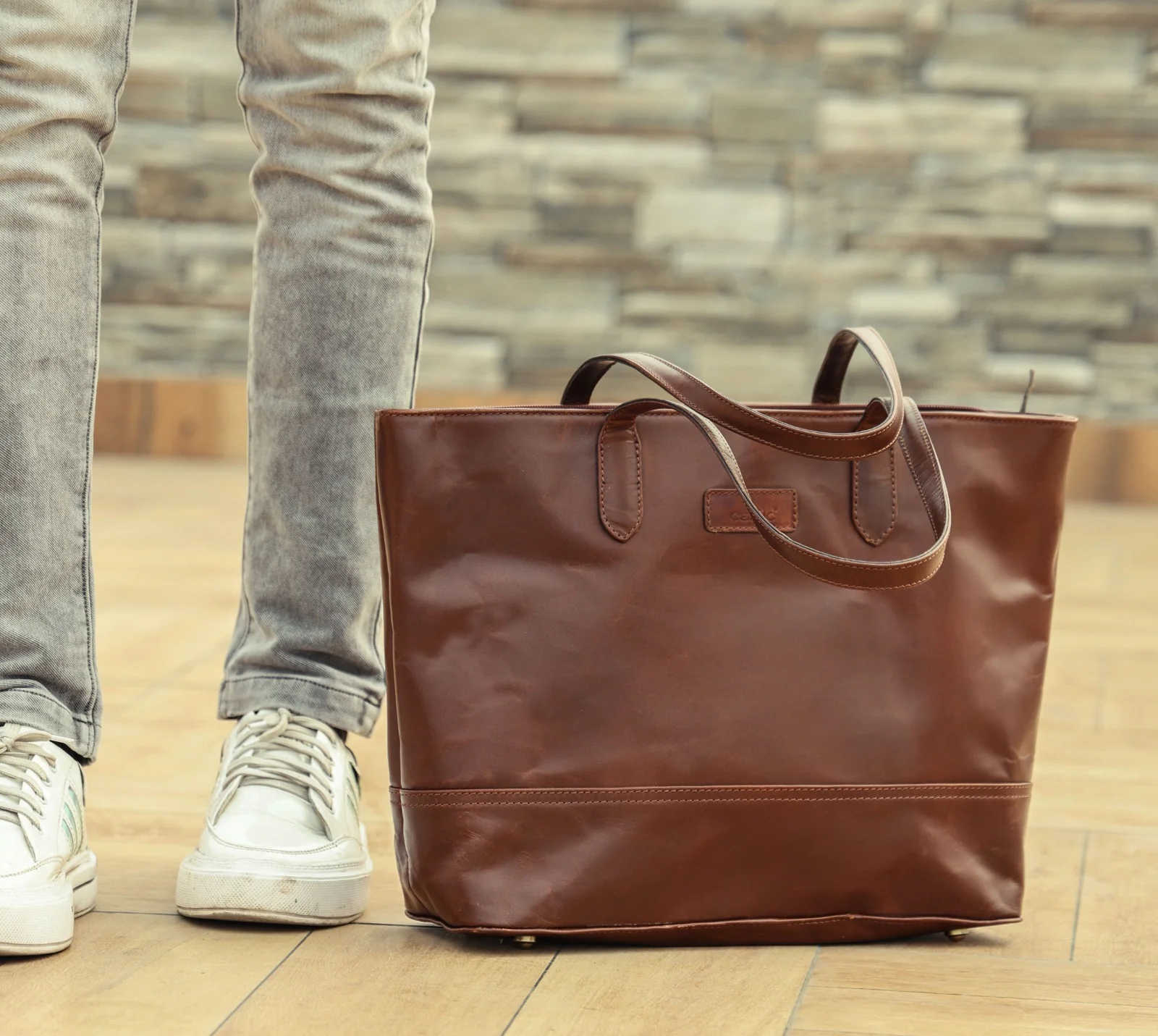 Premium Embossed Leather Tote Bag with Zipper Closure & Spacious Lined Interior - Image 10