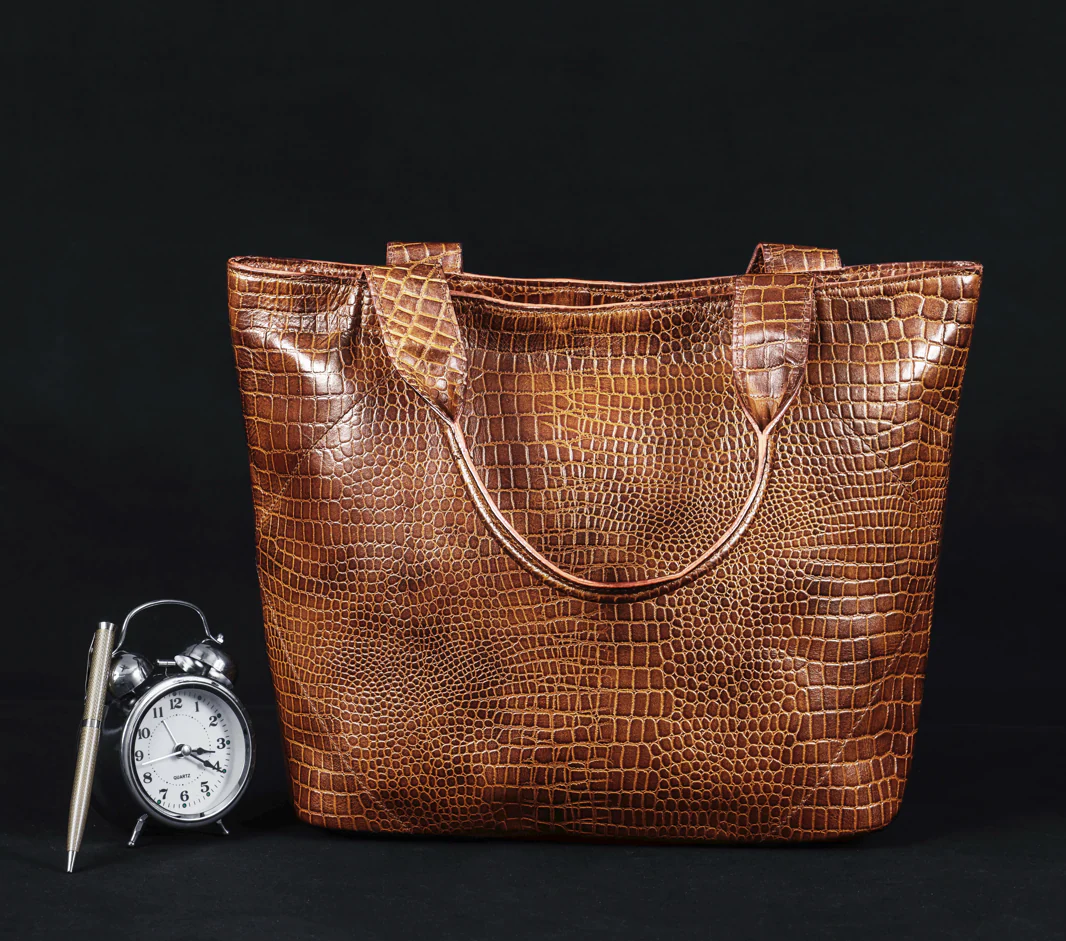 Croc-Texture Leather Tote Bag with Spacious Interior and Dual Shoulder Handles - Image 26
