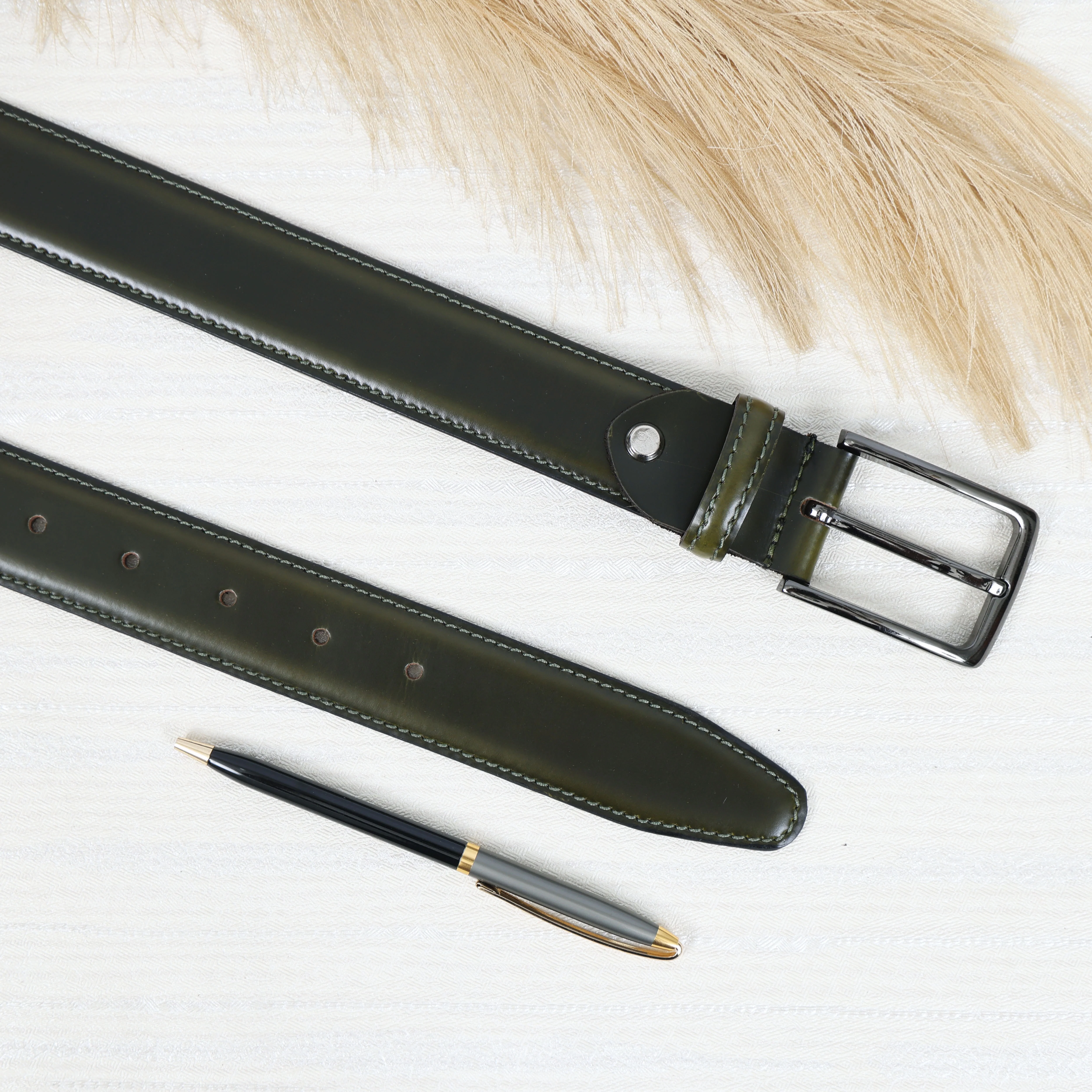 Unisex Premium Olive Leather Belt With Polished Buckle For Formal Casual Daily Wear - Image 6