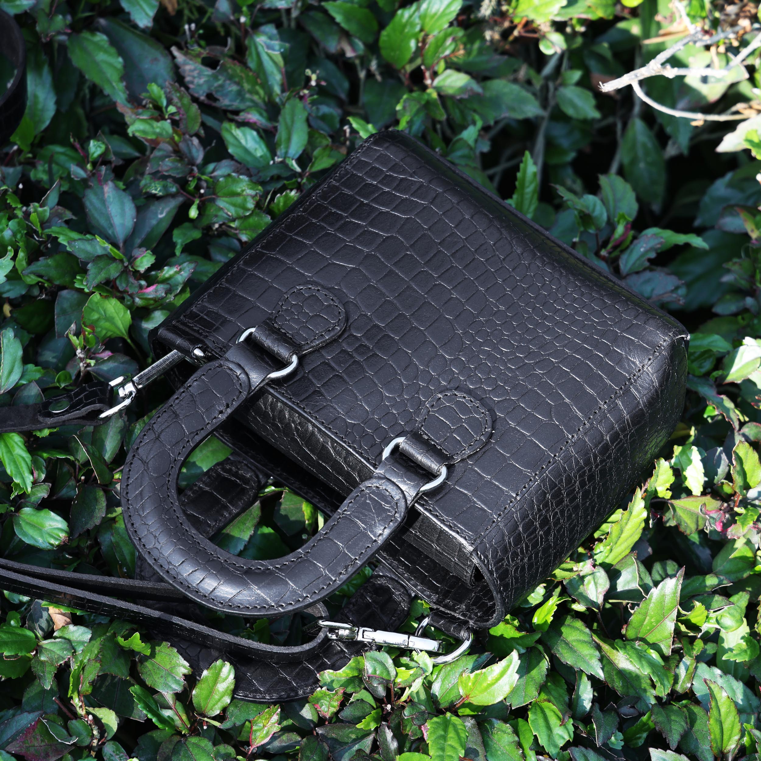 Stylish Leather Croco Print Sling Bag ’?????? Chic & Versatile. BG-1621 - Image 12