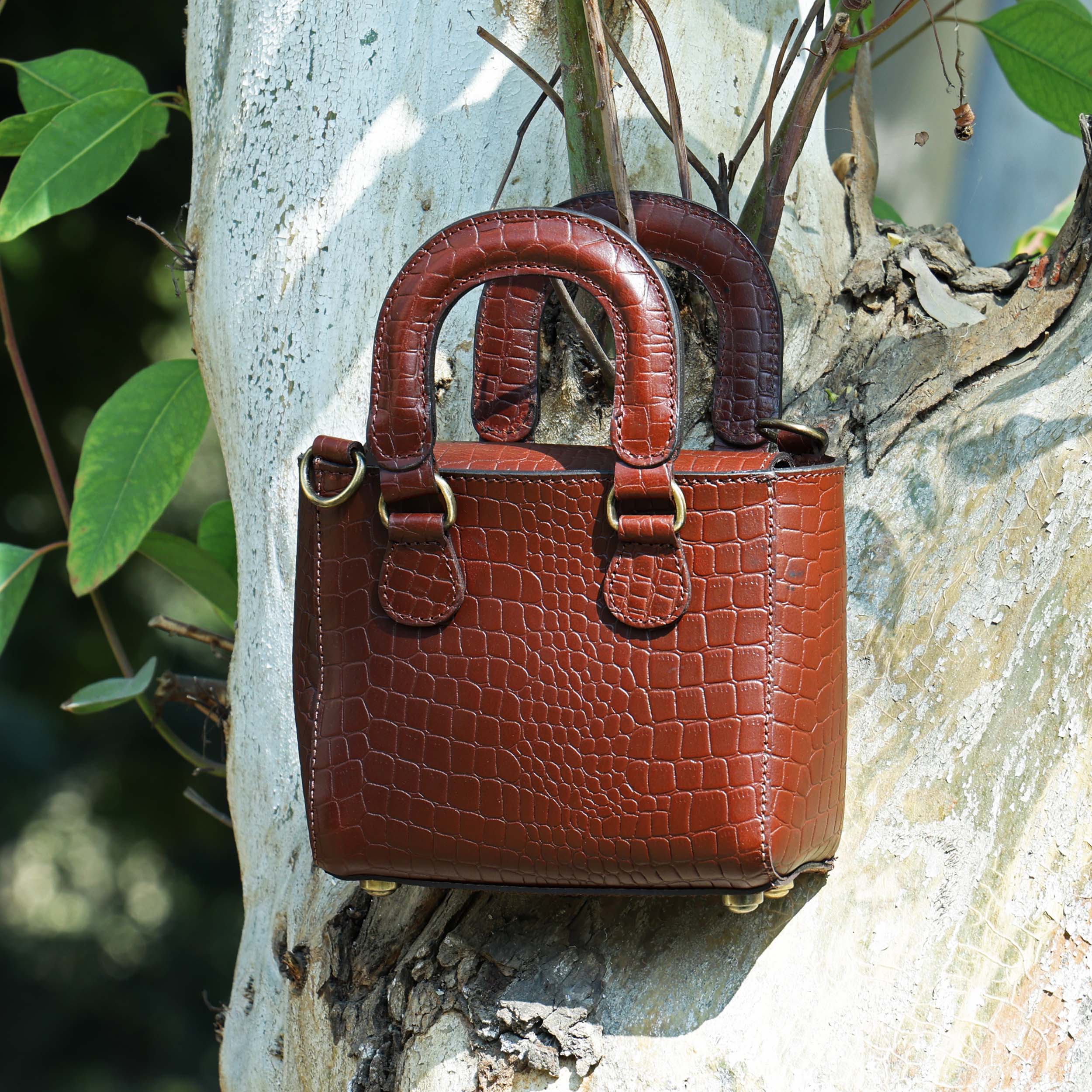 Stylish Leather Croco Print Sling Bag ’?????? Chic & Versatile. BG-1621 - Image 17