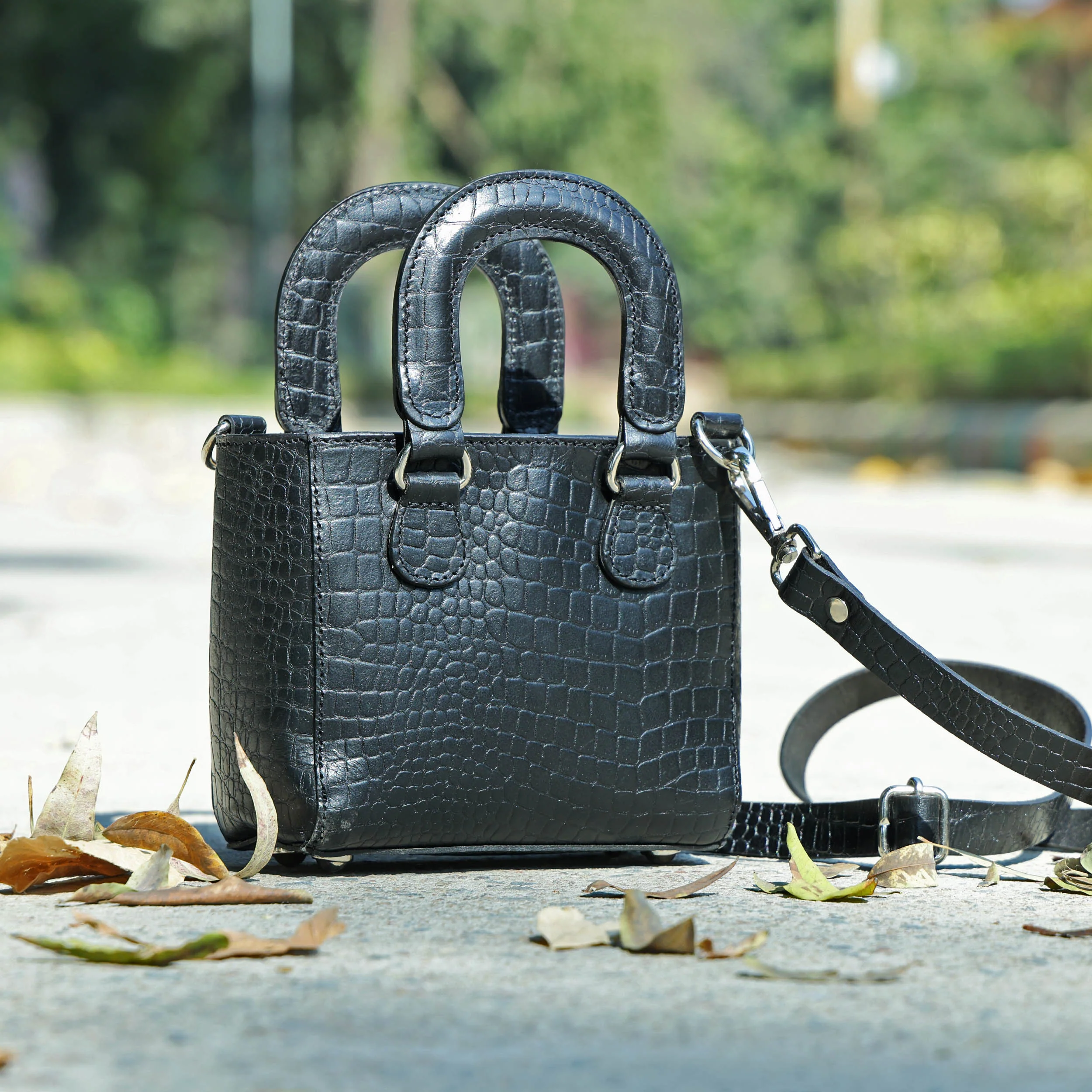 Stylish Leather Croco Print Sling Bag ’?????? Chic & Versatile. BG-1621 - Image 2