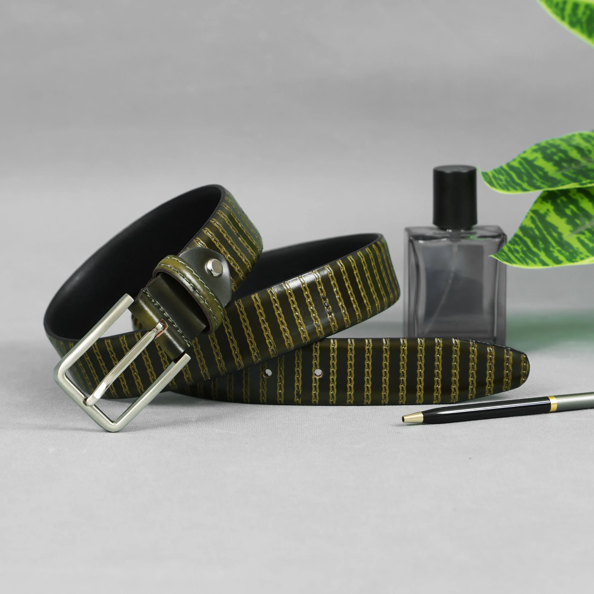 Men Olive Textured Leather Belt With Vertical Stripe Pattern And Classic Metal Buckle - Image 6