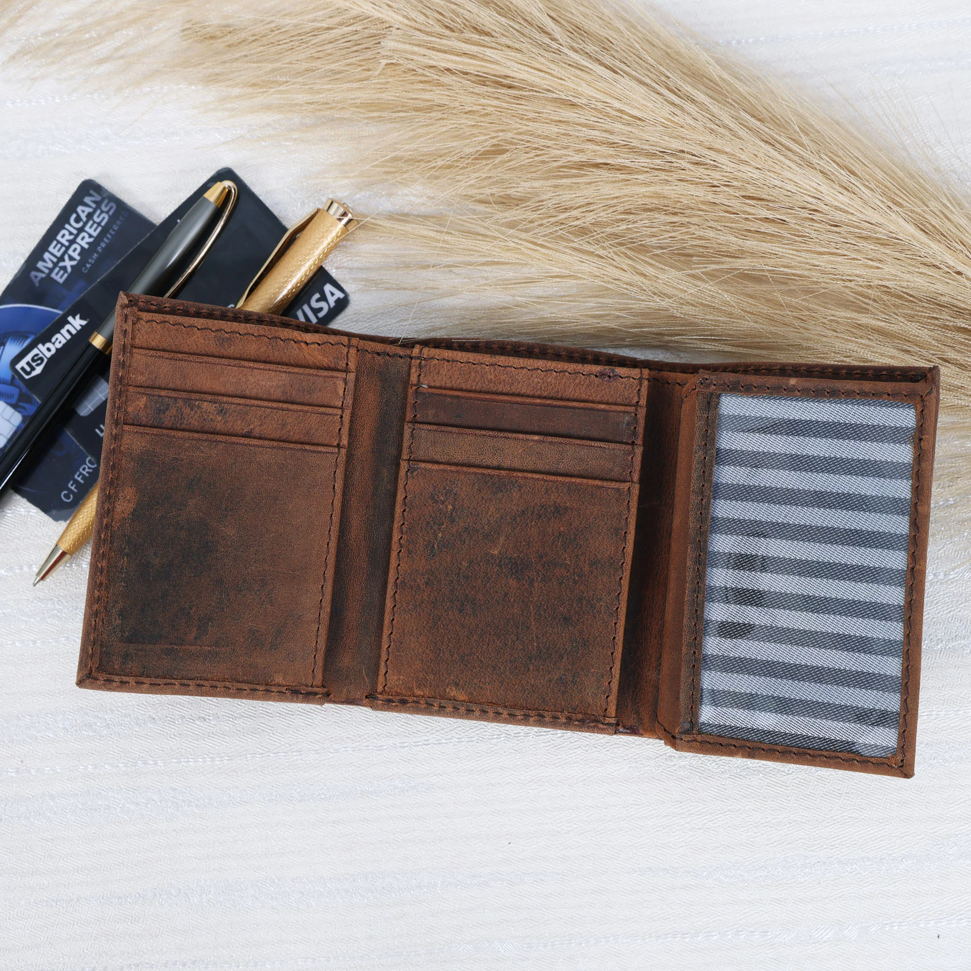 Premium Vintage Tri-Fold Genuine Leather Wallet | Export Quality | Multi-Card & ID Holder - Image 5